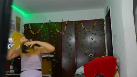 Jessica online show from January 6, 8:45 pm