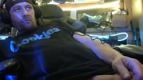 cummin0Nyou online show from April 13, 1:44 am