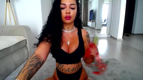 Jess online show from June 6, 6:40 am