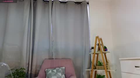 bella  adams online show from February 18, 9:20 pm