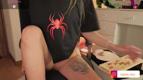 jessica__04 online show from November 9, 2:21 am