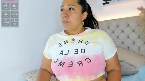 jessica__milf online show from May 25, 7:09 pm