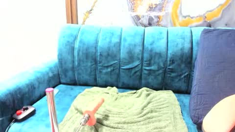 Snapshot of jessica_ly90 chatting on February 7, 1:42 am JESSICA online show from February 7, 1:42 am