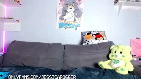 Snapshot of jessica_n_rogger chatting on July 19, 10:19 am Jess And Rogger independents online show from July 19, 10:19 am
