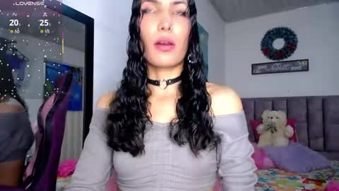 jessica_princess8511 online show from May 16, 7:34 pm