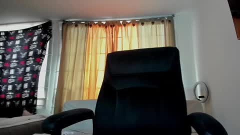 Snapshot of jessica_rabbit777_ chatting on February 16, 9:48 pm jessica_rabbit777_ online show from February 16, 9:48 pm