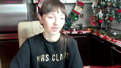 jessicaforris online show from December 23, 7:28 am