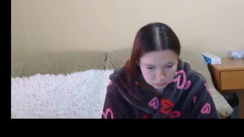 Snapshot of jessicaholland1 chatting on April 5, 5:59 am jessicaholland1 online show from April 5, 5:59 am