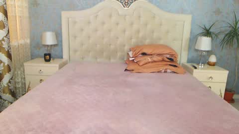 Snapshot of jessicalove20 chatting on January 27, 2:24 pm single mommy online show from January 27, 2:24 pm