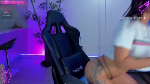 Snapshot of jessicapratt chatting on January 16, 7:52 pm Jessica Pratt IG jessicaxpratt online show from January 16, 7:52 pm