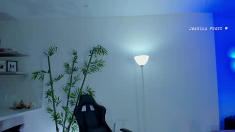 Snapshot of jessicapratt chatting on January 30, 11:34 pm Jessica Pratt IG jessicaxpratt online show from January 30, 11:34 pm