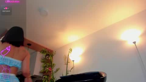 Snapshot of jessicapratt chatting on September 13, 1:44 pm Jessica Pratt IG jessicaxpratt online show from September 13, 1:44 pm