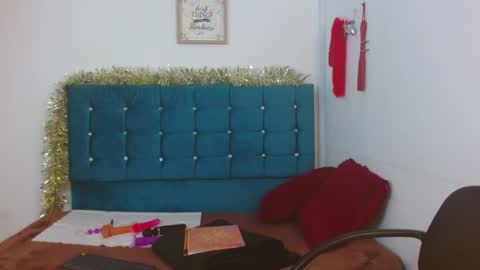 jessicarabbit4 online show from March 3, 6:59 am