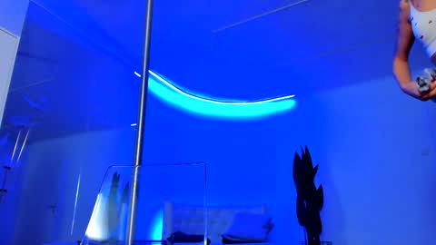 Jessy online show from November 28, 7:27 pm