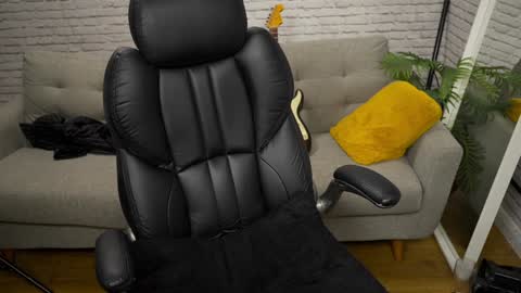 Jessicatv online show from January 13, 2:42 pm