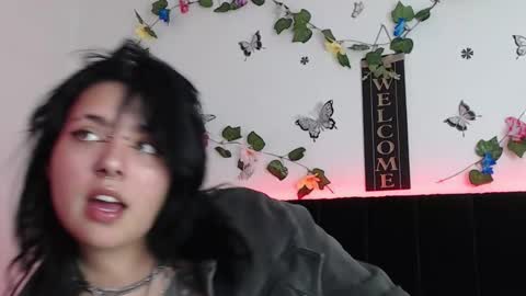 jessie_wild online show from October 22, 3:18 am
