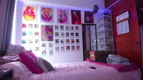 Your Sweet Angel online show from April 28, 6:57 pm