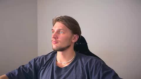 Snapshot of jessierise chatting on October 17, 11:51 pm JessieRise online show from October 17, 11:51 pm