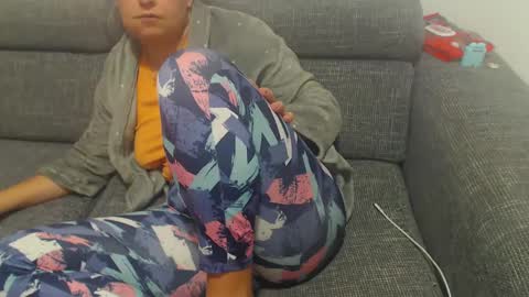 jessiestar3 online show from March 7, 5:51 am