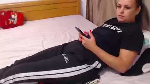 jessiestar3 online show from September 24, 5:11 am