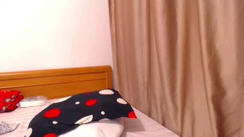 Snapshot of jessiestar3 chatting on March 25, 3:45 am jessiestar3 online show from March 25, 3:45 am