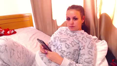 Snapshot of jessiestar3 chatting on March 26, 10:10 am jessiestar3 online show from March 26, 10:10 am