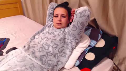 Snapshot of jessiestar3 chatting on April 14, 11:55 pm jessiestar3 online show from April 14, 11:55 pm