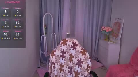 Jessi online show from November 28, 2:20 pm