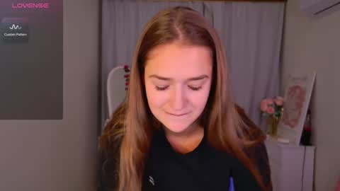 Snapshot of jessiestarz chatting on February 28, 2:07 pm Jessi online show from February 28, 2:07 pm