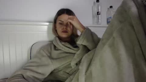 jessieryan online show from November 2, 5:21 am