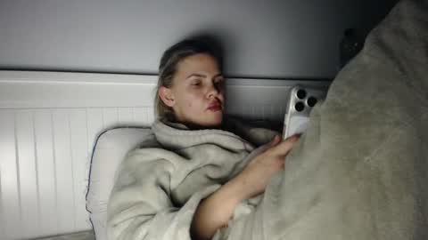 Snapshot of jessiexryan chatting on December 22, 7:00 pm jessieryan online show from December 22, 7:00 pm