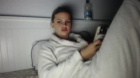 Snapshot of jessiexryan chatting on February 8, 4:49 am jessieryan online show from February 8, 4:49 am