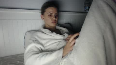 Snapshot of jessiexryan chatting on February 12, 4:29 am jessieryan online show from February 12, 4:29 am