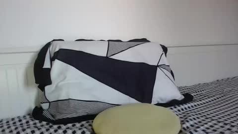 jessieryan online show from April 10, 3:28 pm