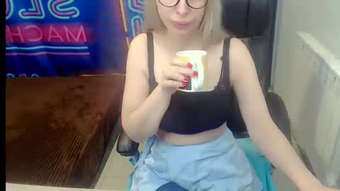 Victoria online show from January 11, 7:41 pm