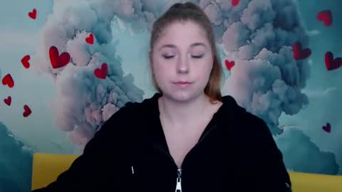Snapshot of jessikadaniels chatting on February 18, 7:21 am Jess online show from February 18, 7:21 am