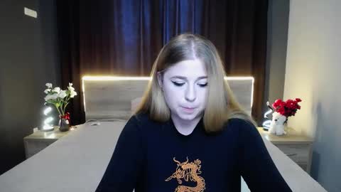 Snapshot of jessikadaniels chatting on September 15, 6:35 am Jess online show from September 15, 6:35 am