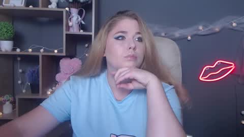 Snapshot of jessikadaniels chatting on September 20, 7:09 am Jess online show from September 20, 7:09 am