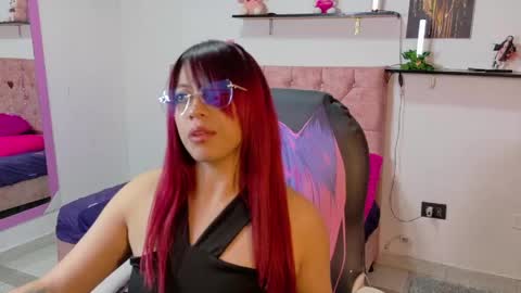 jessikarabbiit online show from April 19, 4:23 am