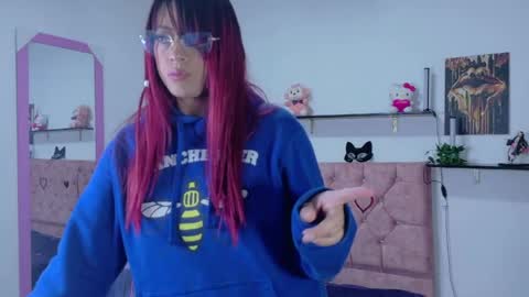 jessikarabbiit online show from May 3, 4:29 am