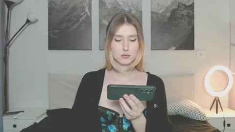 jessstonem online show from October 28, 8:11 pm