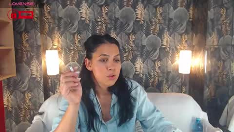 JessTheWicked online show from December 18, 5:21 pm