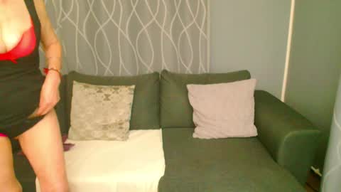 jessy curt online show from November 18, 5:12 am