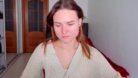 Snapshot of jessy_lil chatting on November 19, 12:49 pm Polina online show from November 19, 12:49 pm