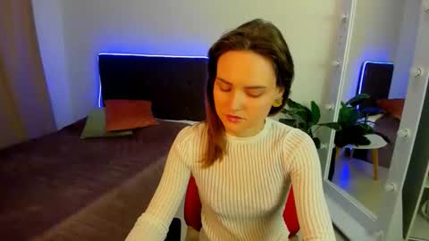 Snapshot of jessy_lil chatting on January 8, 8:38 am Polina online show from January 8, 8:38 am