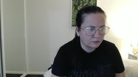 Snapshot of jessyqueen55 chatting on April 23, 10:25 am OnlyJessy online show from April 23, 10:25 am