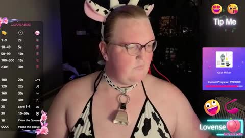 Snapshot of jestar625 chatting on October 24, 7:43 pm JesikaStar625 online show from October 24, 7:43 pm