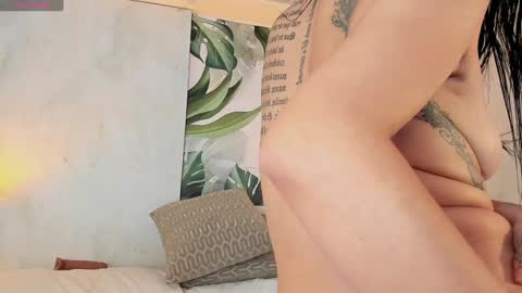 Jessica online show from December 22, 7:00 am