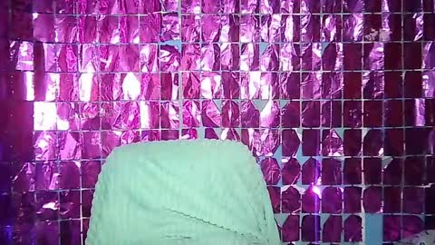Snapshot of jet_clomet21 chatting on May 19, 2:12 pm Ale online show from May 19, 2:12 pm