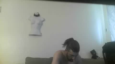 jeukhieqzkke online show from May 4, 4:14 pm